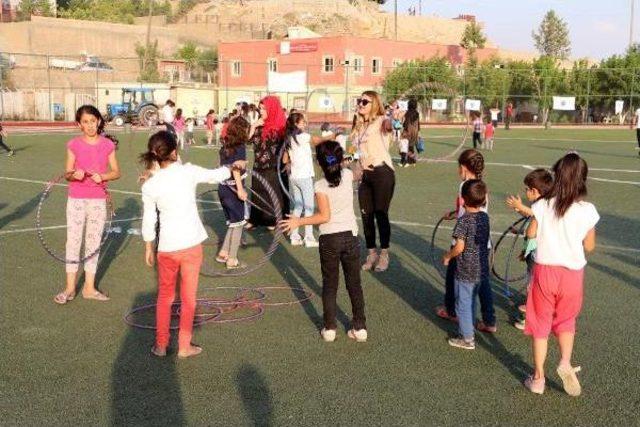 Şırnak'ta Çocuk Şenliği Başladı