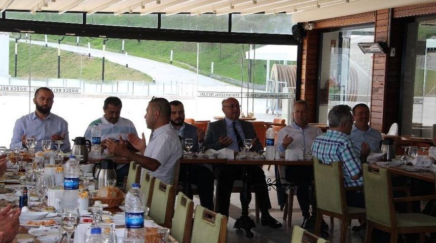 Musiad D&uuml;zce Şubesi Dost Meclisi Bir Araya Geldi