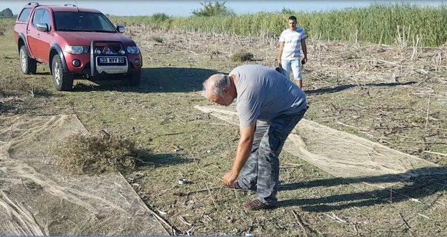 Yasa Dışı Yakalanan 93 Saka Kuşu Doğaya Bırakıldı