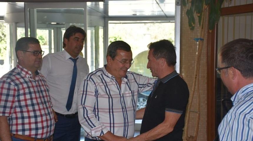 Kıyı Belediyelerden Başkan Kamil Saka&rsquo;ya Destek