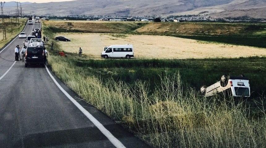 Muradiye&rsquo;de Trafik Kazası: 7 Yaralı