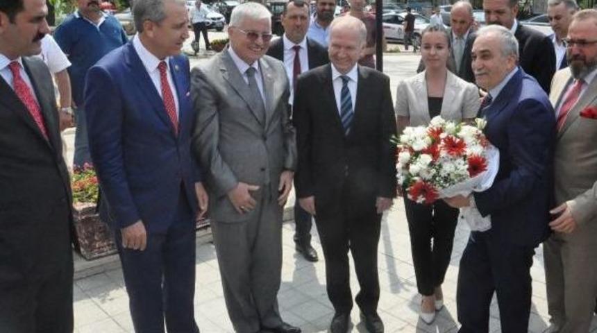 Bakan Fakıbaba: Kurban Fiyatlarının Ge&ccedil;en Senenin &Uuml;zerinde Olacağını D&uuml;ş&uuml;nm&uuml;yorum