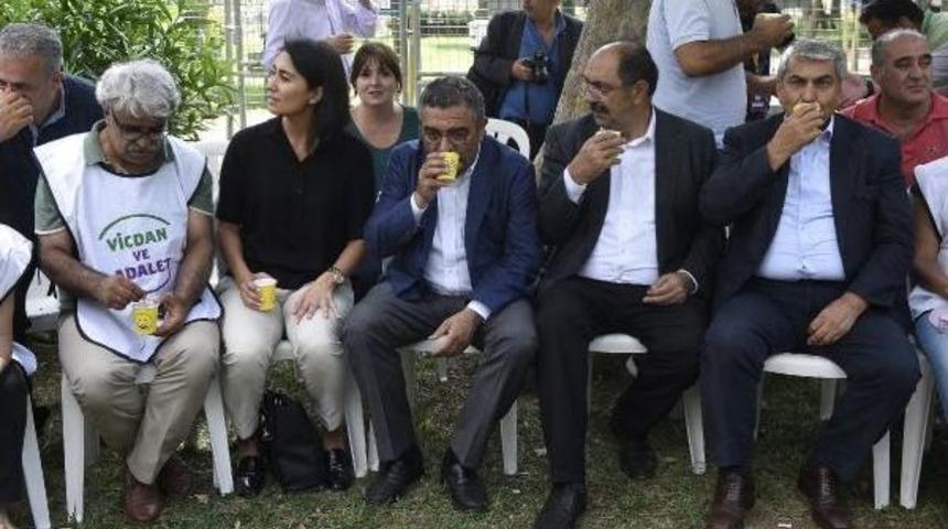 Chp'den ''vicdan Ve Adalet'' N&ouml;betine Dayanışma Ziyareti