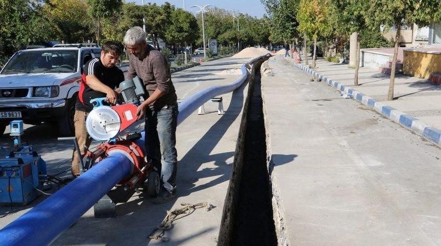 Mahallenin 30 Yıllık İ&ccedil;me Suyu Şebekesi Yenilendi