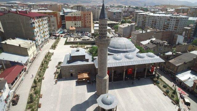 Muratpaşa Kent Meydanı, Medya Temsilcilerinden Tam Not Aldı