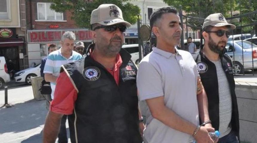 Eskişehir'de Fetö Şüphelisi 4 Polis Adliyede