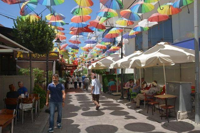 Bir Zamanların Atıl Sokağı Şimdi En Gözde Sokak