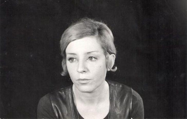 Sahip Olunamayan Bir Kadın: TOMRİS UYAR