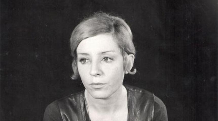 Sahip Olunamayan Bir Kadın: TOMRİS UYAR