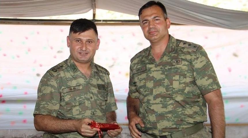 Kaymakam Turan’dan Oltu Garnizon Komutanı Yarbay Yıldız’a Veda Yemeği