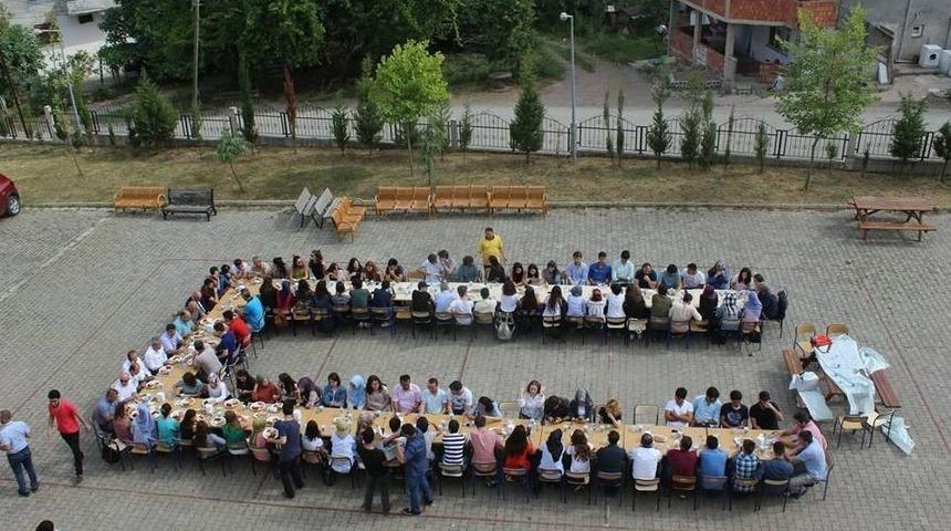 İhtiyaç Sahibi Öğrenciler İçin ‘mezun Fonu’ Oluşturdular