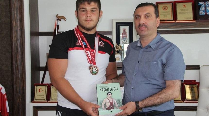 Yaşar Doğu&rsquo;nun İzinde