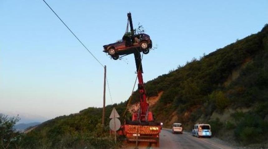 U&ccedil;uruma Yuvarlanan Ara&ccedil; B&ouml;yle &Ccedil;ıkartıldı