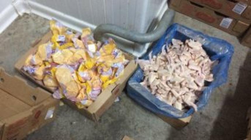 Erzurum&rsquo;da Tavuk &Uuml;r&uuml;nleri Satışı Yapan İşletmelere Denetim Yapıldı