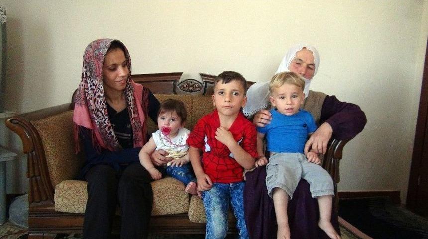 Hastalığı Y&uuml;z&uuml;nden &Ccedil;ocuklarını Sevemiyor