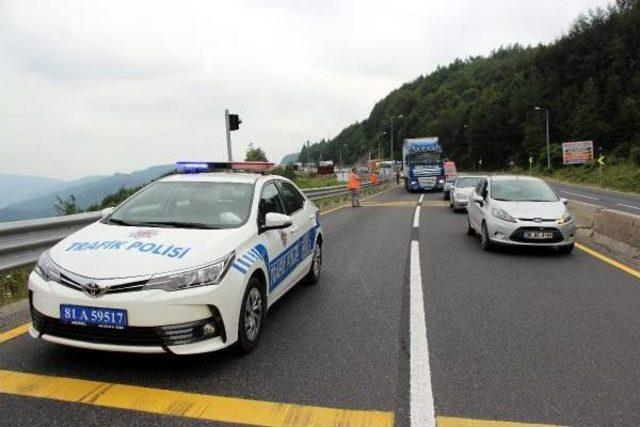 Tem'in Kapalı Olduğu Bolu Dağı'nda Araç Yoğunluğu