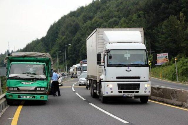 Tem'in Kapalı Olduğu Bolu Dağı'nda Araç Yoğunluğu