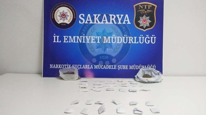 Sakarya Polisi Zehir Tacirlerine G&ouml;z A&ccedil;tırmıyor