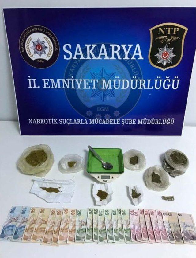 Sakarya Polisi Zehir Tacirlerine Göz Açtırmıyor