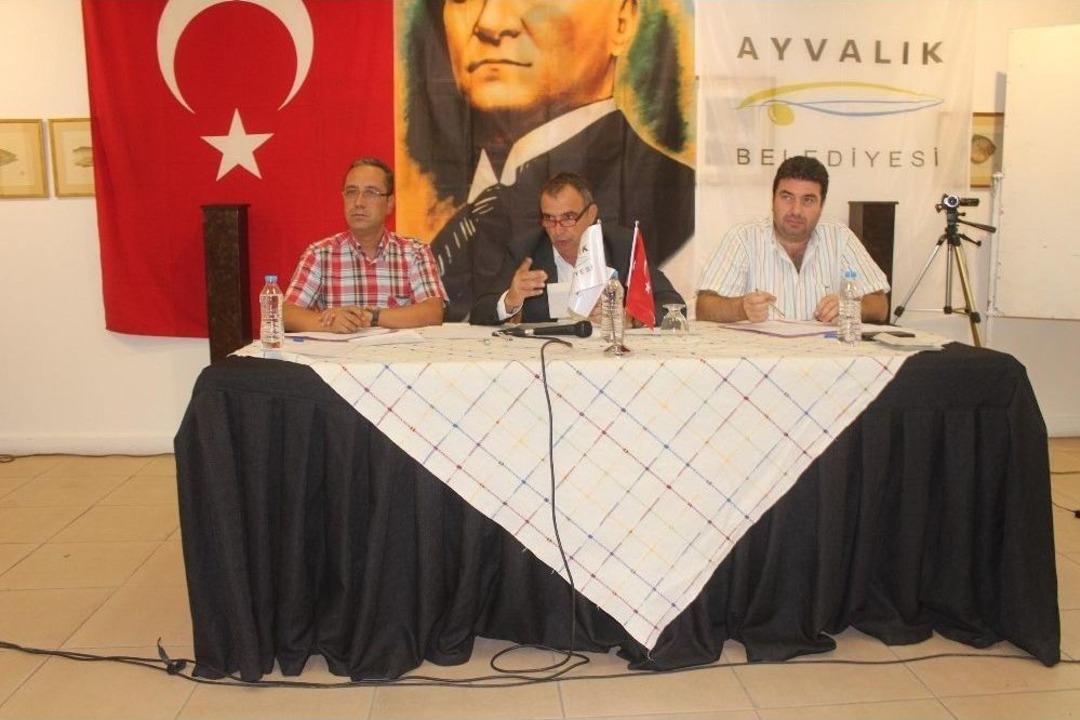 Başkan Gen&ccedil;er, &ldquo;doğalgazın Ayvalık&rsquo;a Getirilmesi Konusunda Aldığımız Kararın Arkasında Durulmasını İstiyoruz&rdquo;