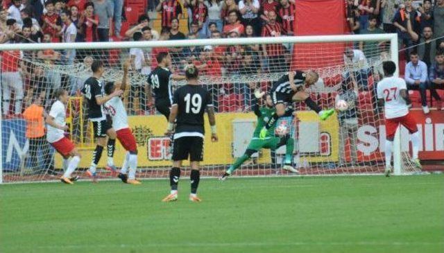 Eskişehirspor Hazırlık Maçında Manisaspor Ile 1-1 Berabere Kaldı