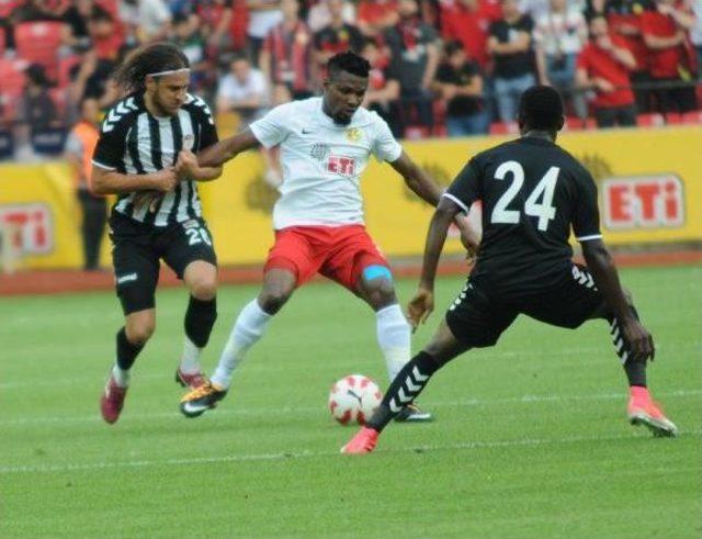 Eskişehirspor Hazırlık Maçında Manisaspor Ile 1-1 Berabere Kaldı