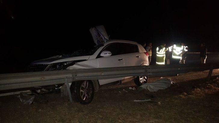 Tem Otoyolunda Kaza 2 Ölü 3 Yaralı G3