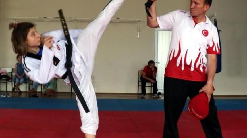 Olimpiyat Şampiyonu Tekvandocu Merve'nin Gururu