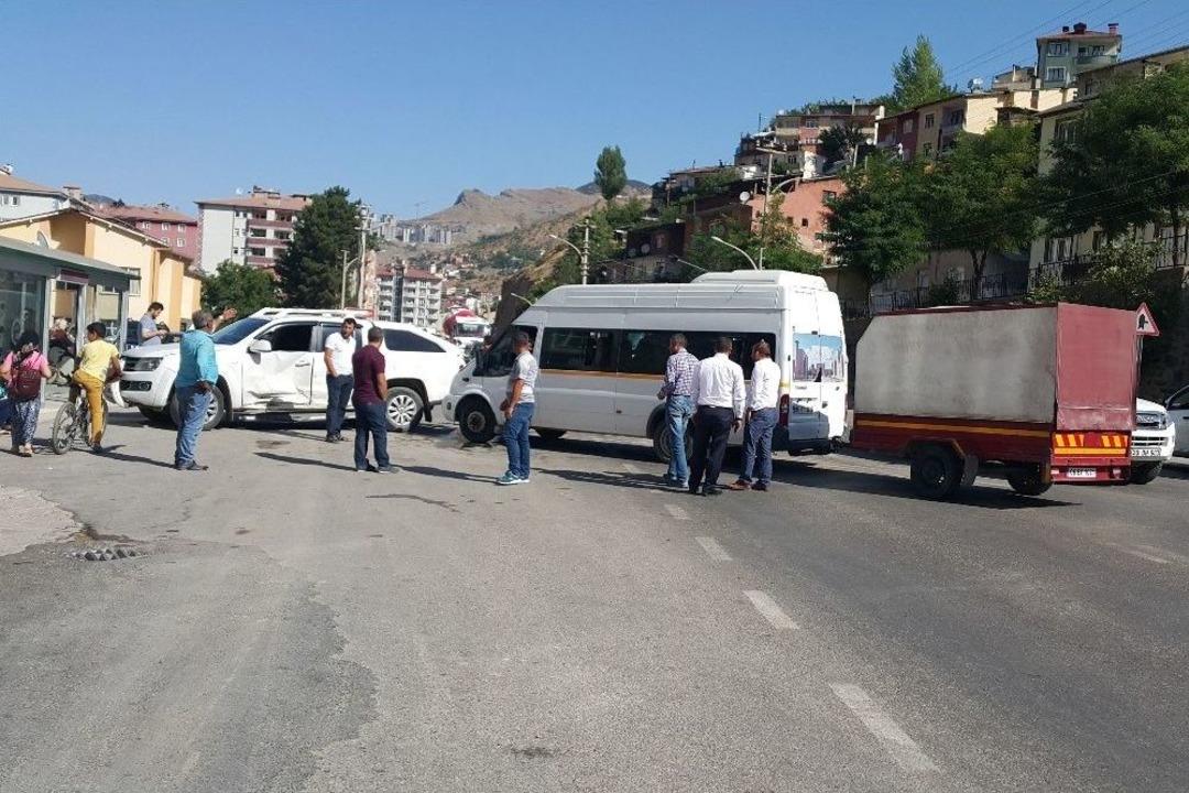 Aynı Noktada 2 Saatte 2 Kaza: 4 Yaralı