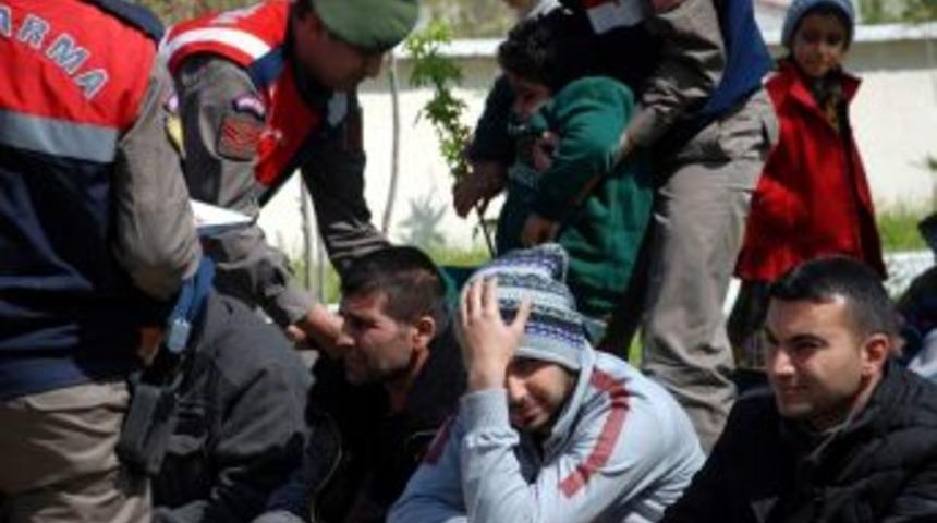 Aydın&rsquo;da 10 G&ouml;&ccedil;men Yakalandı