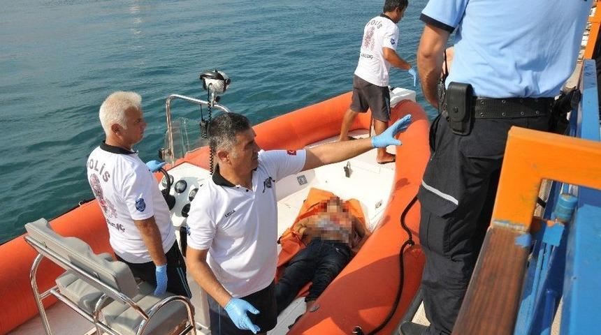 Denizde Erkek Cesedi Bulundu