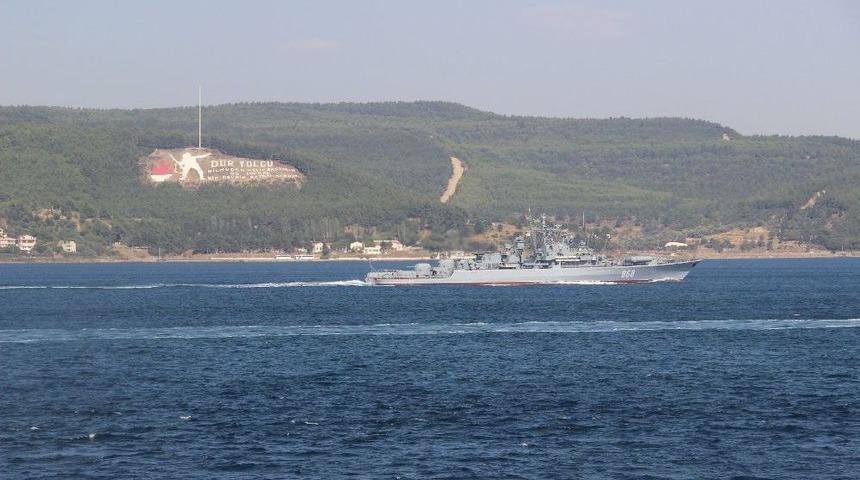 Rus Savaş Gemisi &Ccedil;anakkale Boğazı&rsquo;ndan Ge&ccedil;ti