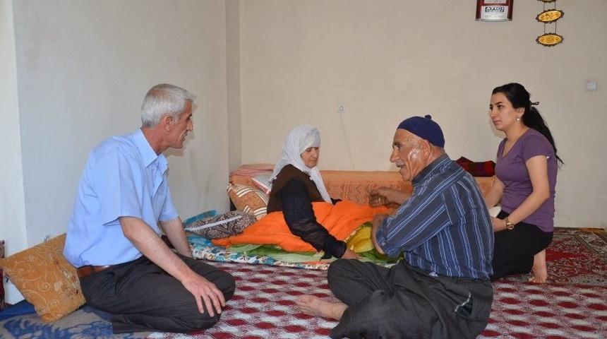 M&uuml;d&uuml;r Bildirici&rsquo;den Y&uuml;ksekova&rsquo;daki Ailelere Ziyaret