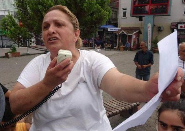 Hopa da Kadınlardan K&ouml;m&uuml;r Tozu Eylemi 3