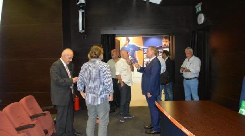 Başakşehir Fatih Terim Stadı 10 Numara, 5 Yıldız