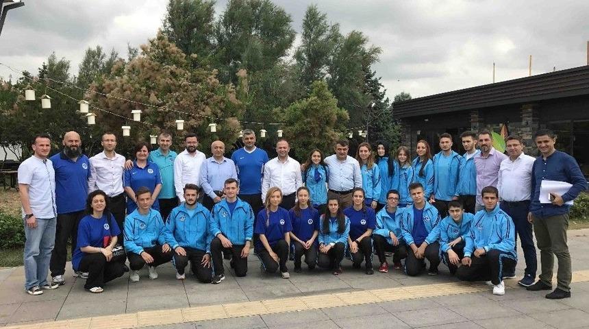 Kağıtsporlu Karateciler T&uuml;rkiye Şampiyonasına Hazır