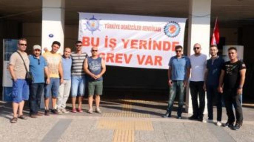 İzmir&rsquo;de Vapur Seferleri Başlıyor