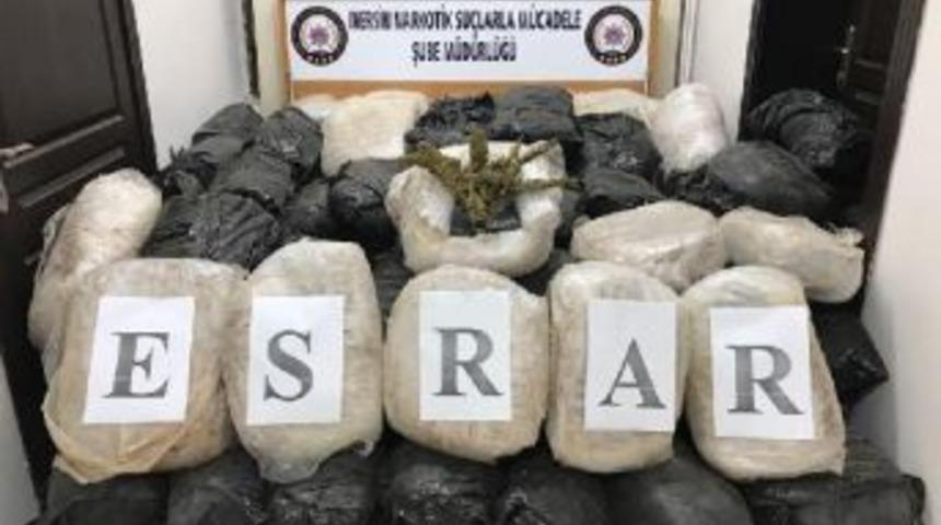 Saman Kamyonundan 566 Kilo Esrar &Ccedil;ıktı