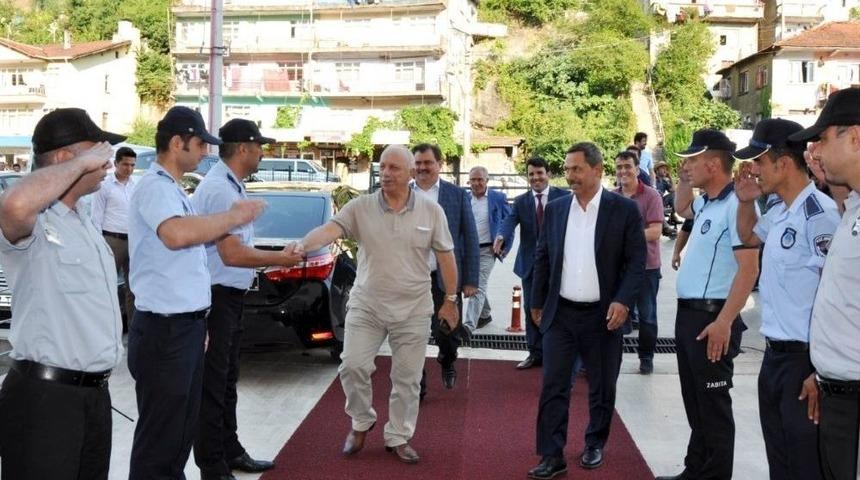 Ak Parti Milletvekillerinden Kdz. Ereğli Belediyesine Ziyaret