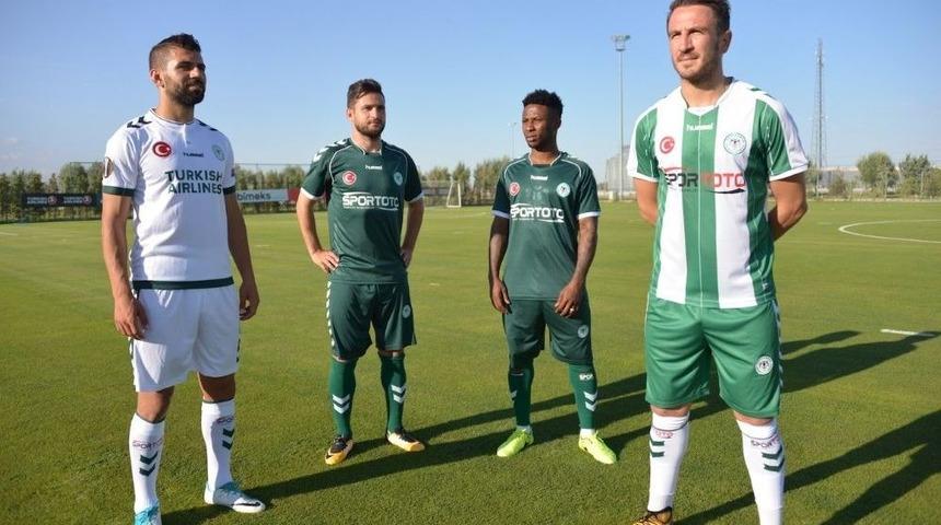 Atiker Konyaspor&rsquo;un Yeni Sezon Formaları Tanıtıldı