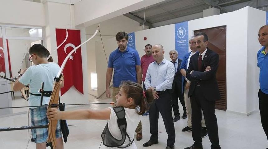 Vali Varol: &ldquo;sporu Toplumun T&uuml;m Kesimlerinde Yaygınlaştırmalıyız&rdquo;