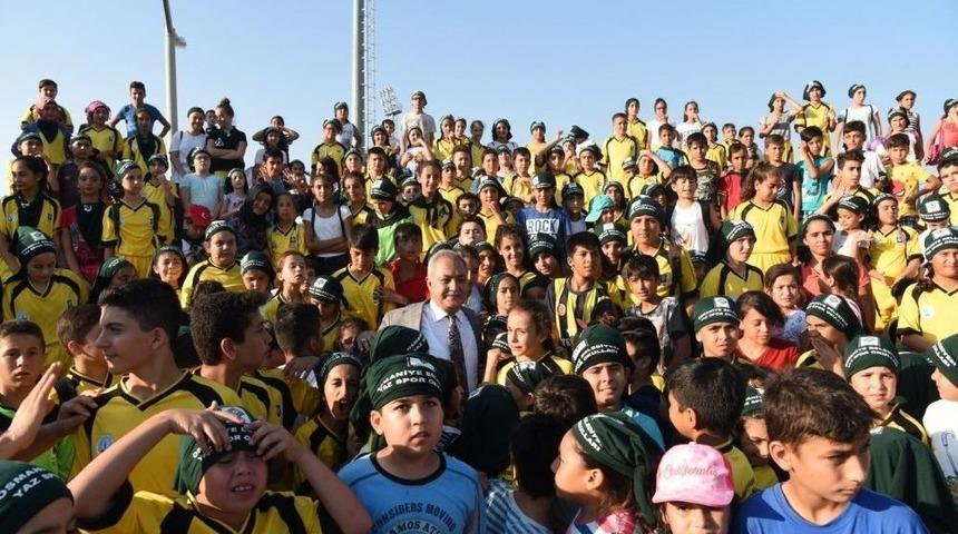 Osmaniye&rsquo;de Yaz Spor Okullarına 2 Bin &Ouml;ğrenci Katıldı