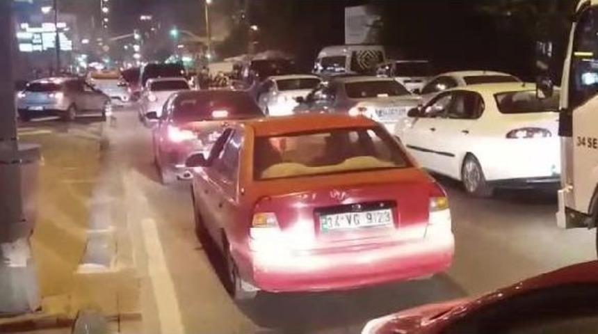 Asker Uğurlaması Mı Kargaşa Konvoyu Mu?