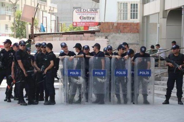 Polis Müdüründen Hdp'li Kadın Vekile: Dağılmazsanız Güç Kullanacağız