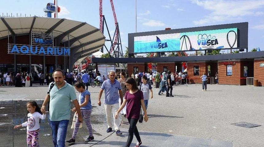 Mehmet Tun&ccedil;: "teknelerin T&uuml;rk Bayrağına Ge&ccedil;işi Yerli &Uuml;retimi Artıracaktır"
