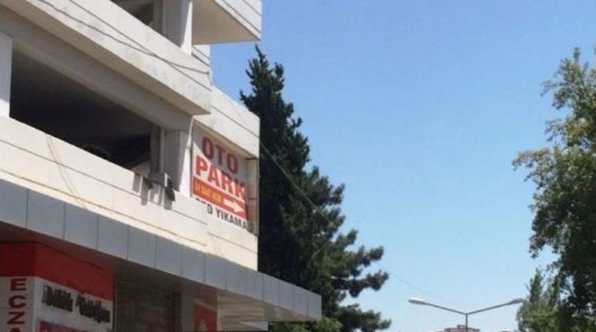 İntihardan Vazge&ccedil;en Şahıs Eşinin &Ouml;n&uuml;nde Diz &Ccedil;&ouml;kerek &Ouml;z&uuml;r Diledi