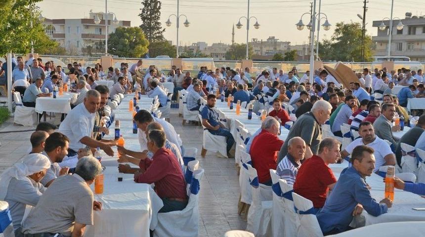 Aileler Arasındaki Husumeti Barış Yemeği Bitirdi