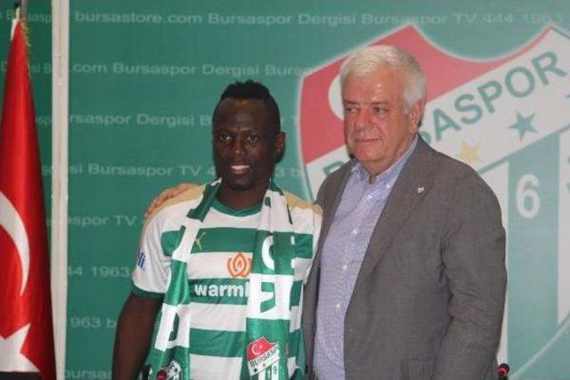 Bursaspor, Agyeman Badu'yu 1 Yıllığına Kiraladı