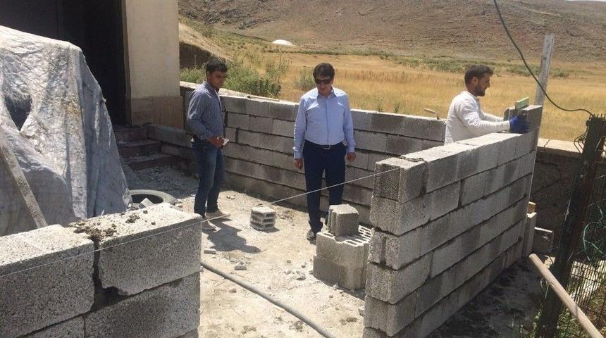 Çaldıran Belediyesinden Okul Bakımı