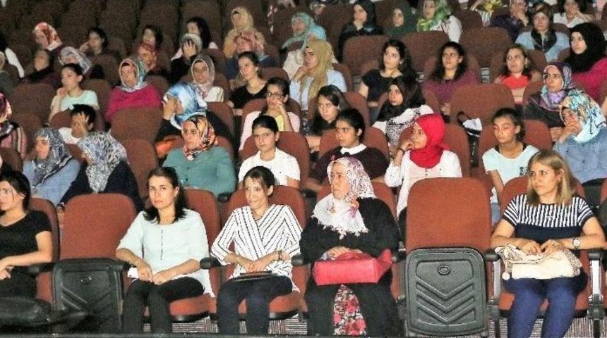 Kayapınarlı Kadınlara İş Bulma Eğitimi